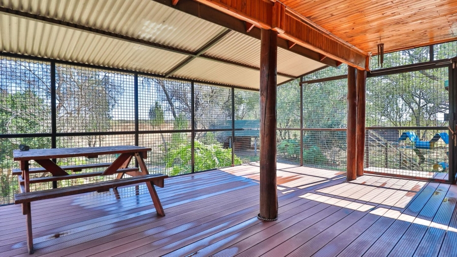To Let 4 Bedroom Property for Rent in Mooinooi North West